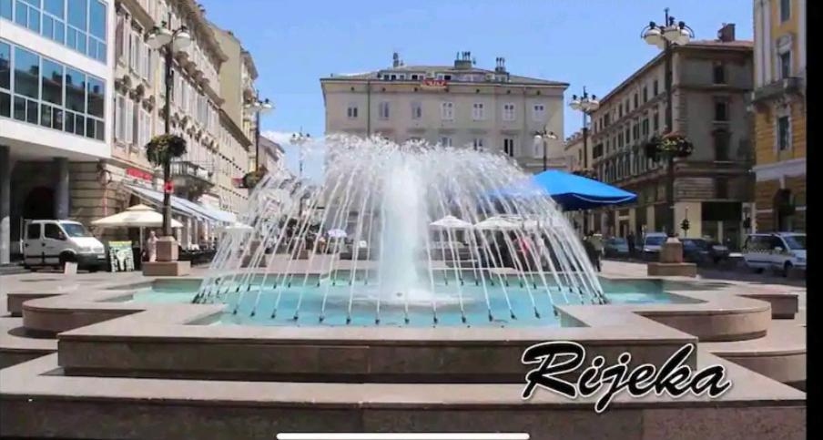 Rossy Apartment Rijeka Luaran gambar